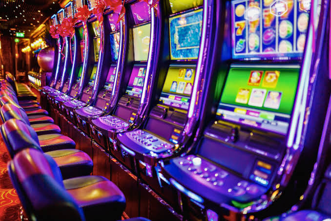 Exploring Modern Online Gaming: Features, Variety, and Responsible Play